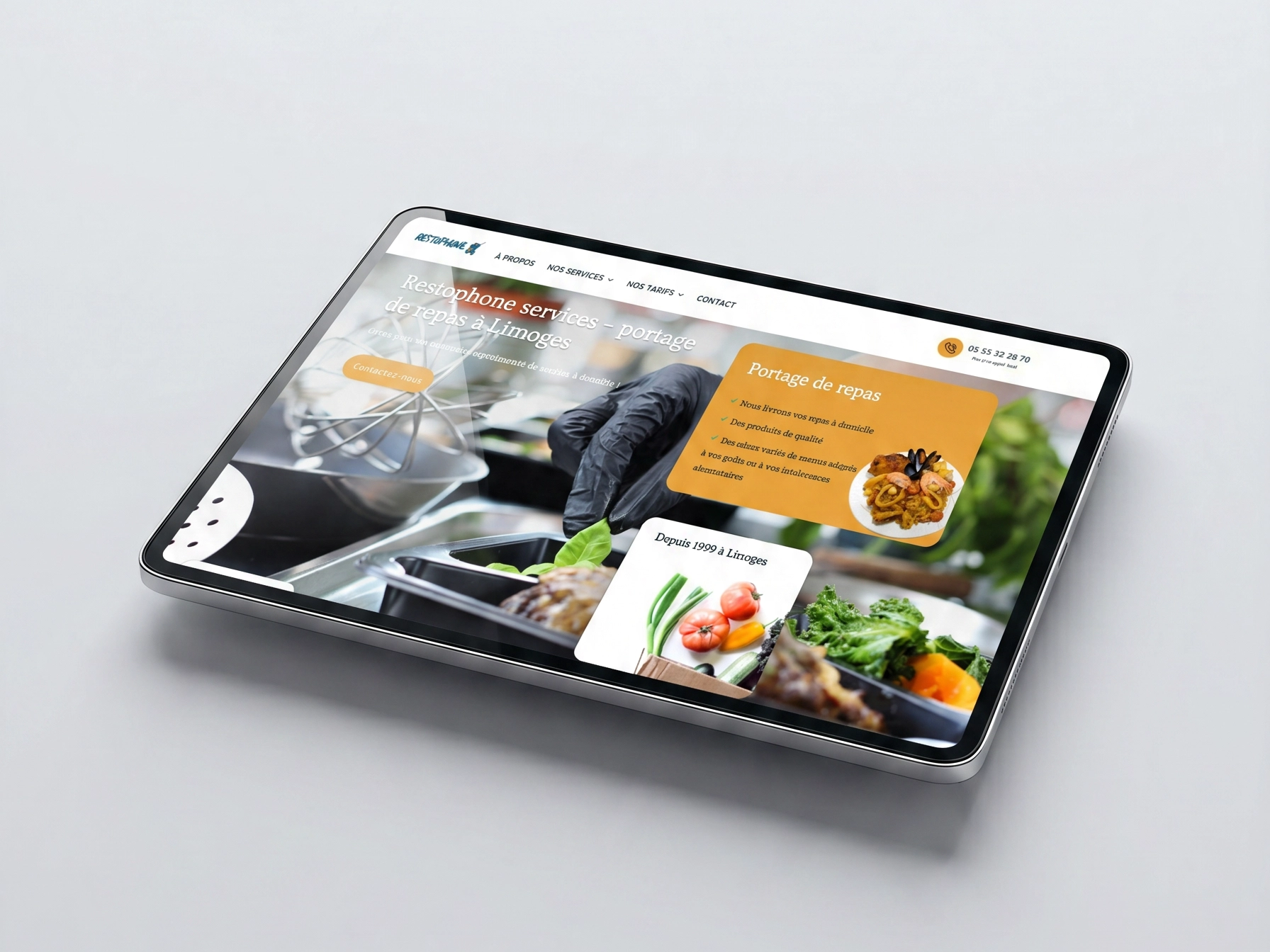 Mockup d'une tablette avec le visuel d'un de nos sites web